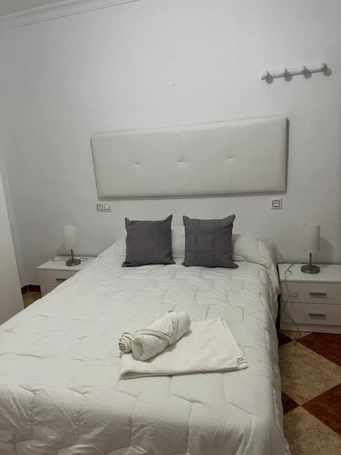 El Torreon 3 Apartment Lora del Rio Luaran gambar